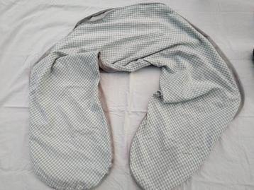 Hoes voor voedingskussen van Prenatal beschikbaar voor biedingen