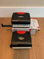 2x perforator, Diversen, Bureau-accessoires, Ophalen of Verzenden, Zo goed als nieuw