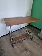 Krantentafel., Ophalen