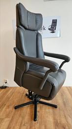 Zgan sta op de stoelen / fauteuils bij Zitgemak in joure, Huis en Inrichting, Fauteuils, Ophalen of Verzenden, Zo goed als nieuw