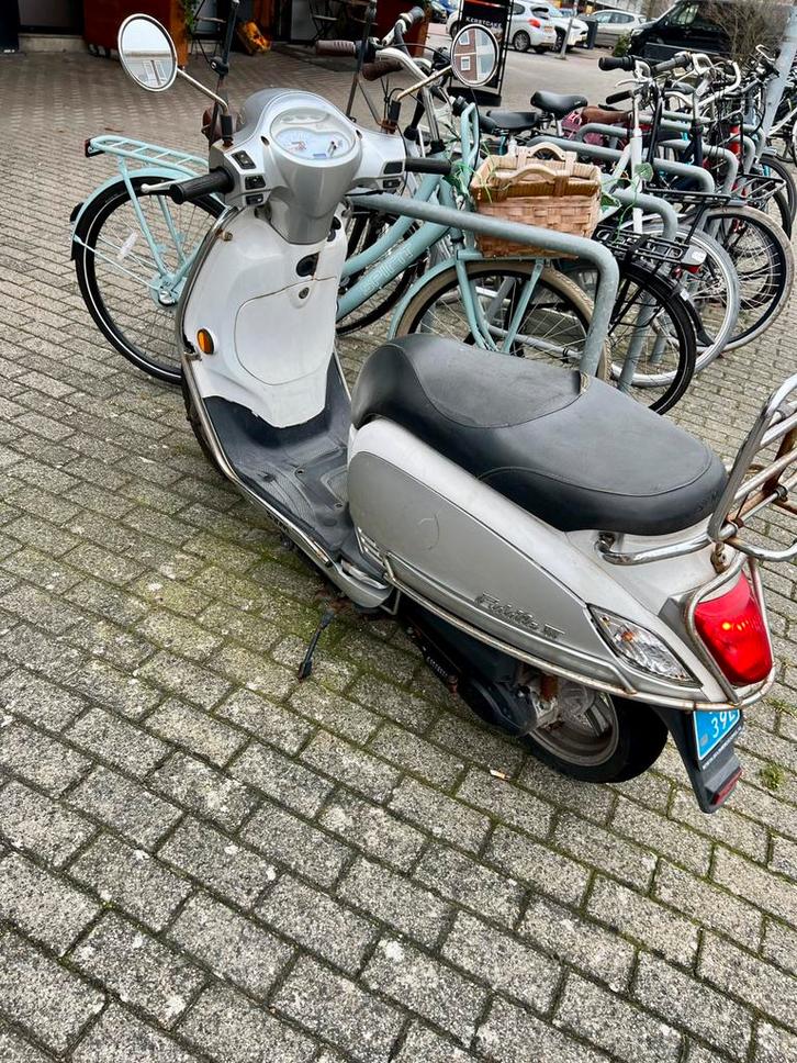 Sym Fiddle III, Fietsen en Brommers, Scooters | SYM, Gebruikt, Fiddle, Benzine, Ophalen