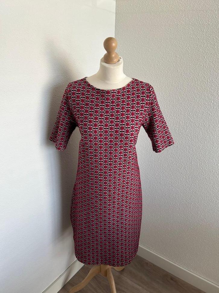 King Louie maat M rode retro jurk 295, Kleding | Dames, Jurken, Zo goed als nieuw, Maat 38/40 (M), Rood, Knielengte, Ophalen of Verzenden