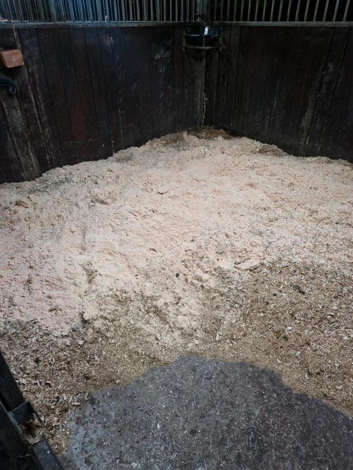 Te koop: vlas, zaagsel & houtkrul - kwalitatieve bodembedekk, Dieren en Toebehoren, Stalling en Weidegang