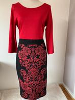 Leuke zwart-rode jurk, business dress maat 38, Knielengte, Maat 38/40 (M), Ophalen of Verzenden, Zo goed als nieuw