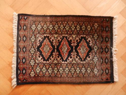 Mooi perzisch oosters tapijt zijde rood beige zwart 46x65 cm, Huis en Inrichting, Stoffering | Tapijten en Kleden, Zo goed als nieuw