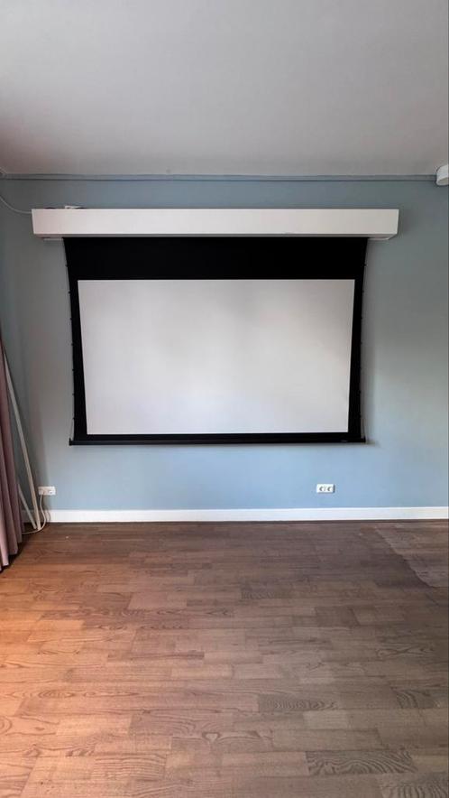 Projectiescherm Stewart Filmscreen Cima 100 inch, Audio, Tv en Foto, Projectieschermen, Gebruikt, Elektrisch, Ophalen