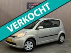 Daihatsu Sirion 2 1.3-16V Prestige 2007 NAP AUTOMAAT AIRCO E, Auto's, Daihatsu, Stof, Gebruikt, Zwart, 4 cilinders