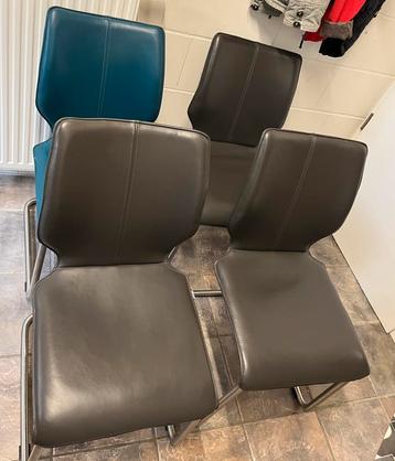 4 Bree’s new world leren (eetkamer)stoelen beschikbaar voor biedingen