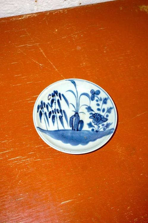 chinees blauw-wit porseleinen bord uit het begin van de 20e, Antiek en Kunst, Antiek | Keukenbenodigdheden, Ophalen of Verzenden