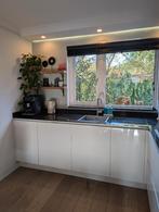 Witte hoogglans greeploze hoekkeuken + NEFF GEDEMONTEERD, Wit, Hoekkeuken, Ophalen of Verzenden, Zo goed als nieuw