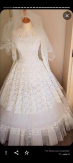 Vintage Trouwjurk met Kant, Trouwjurk, Wit, Ophalen of Verzenden, Onbekend