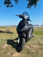 Zip 70cc, Fietsen en Brommers, Scooters | Piaggio, Ophalen, Tweetakt, Maximaal 45 km/u, Zo goed als nieuw
