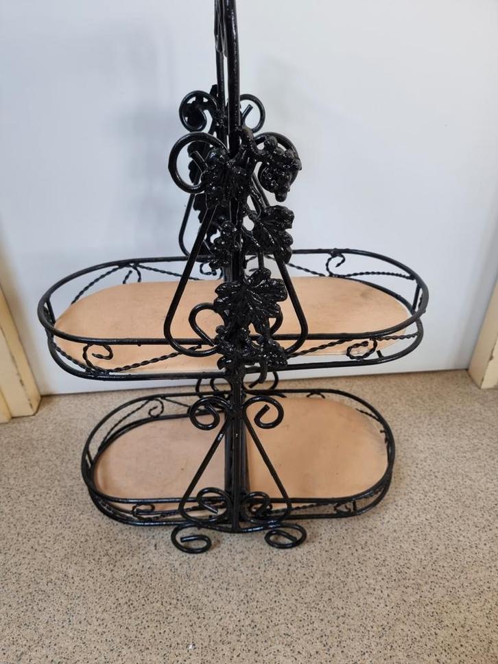 Vintage Etagère met 2 Plateaus, Huis en Inrichting, Woonaccessoires | Etagères, Gebruikt, Ophalen of Verzenden