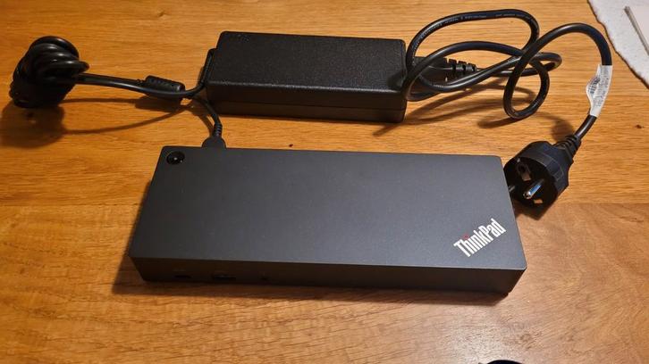 Docking Station USB-C - Perfect voor je Laptop!, Computers en Software, Dockingstations, Laptop, Ophalen of Verzenden