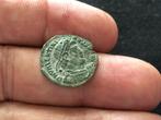 Romeinse munt bodemvondst Valentinianus  CHRISTUS monogram !, Ophalen of Verzenden, Overige landen, Losse munt