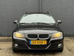 BMW 3-serie Touring 318i Business Line AIRCO | PDC | CRUISE, Auto's, BMW, Zwart, Origineel Nederlands, Handgeschakeld, Grijs