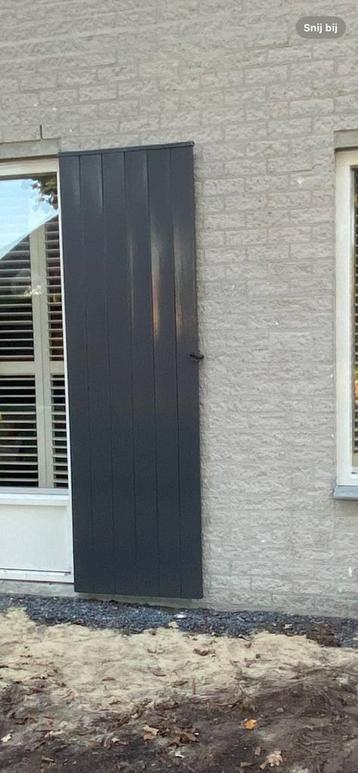 Houten luiken/deuren 2.30m hoog breed 73 cm beschikbaar voor biedingen