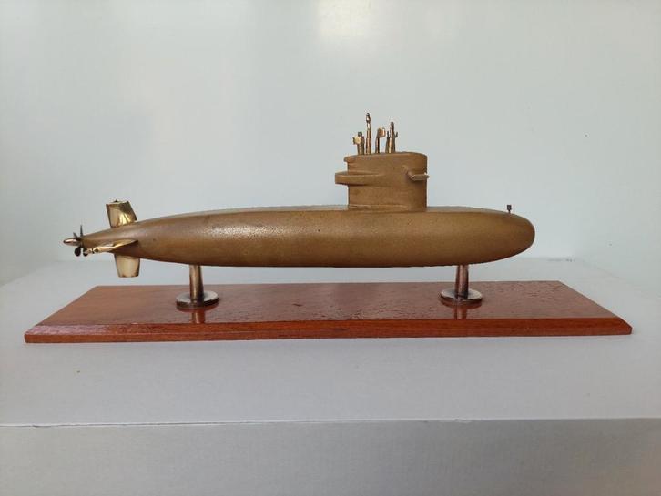 Model onderzeeboot Zwaardvis-klasse, Hobby en Vrije tijd, Modelbouw | Boten en Schepen, Ophalen of Verzenden