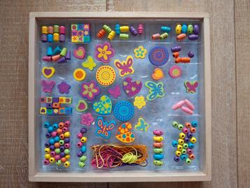 Mooie houten kralen om ketting of armbandjes van te maken beschikbaar voor biedingen