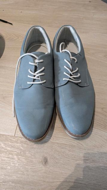 Nette schoenen, maat 42, goede staat, weinig gedragen beschikbaar voor biedingen