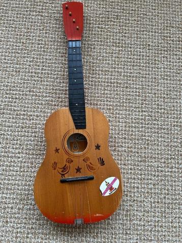 houten speelgoed gitaar voor 3 euro beschikbaar voor biedingen