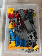Grote Duplo bak met treinbaan, Ophalen of Verzenden, Gebruikt, Losse stenen, Duplo