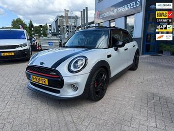 Mini Mini 1.5 Cooper Chili Serious Business 6 maanden garant beschikbaar voor biedingen