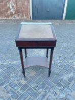 Klein antiek bureau secretaire kastje, Ophalen