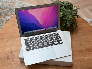 Macbook Air 13-inch - 2015 beschikbaar voor biedingen