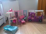 Barbie huis en Barbie food truck plus vier Barbies, Kinderen en Baby's, Speelgoed | Poppenhuizen, Ophalen, Zo goed als nieuw