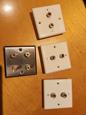 3 Dynovox LS wandplaaten, 1 roestvrijstaal Dynovox LS wand beschikbaar voor biedingen