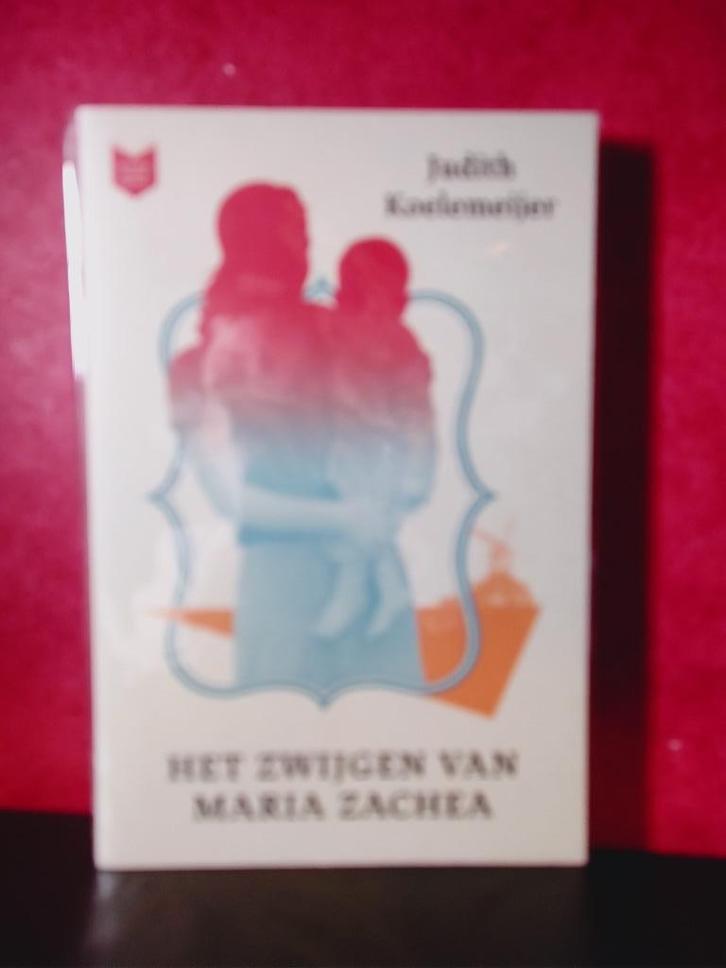 Het zwijgen van Maria Zachea - Judith Koelemeijer, Boeken, Literatuur, Zo goed als nieuw, Ophalen of Verzenden
