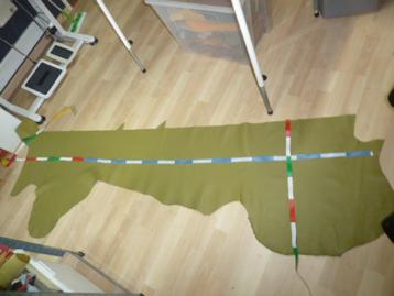 Licht olijfgroen nr 2 soepel echt leer rundleer beschikbaar voor biedingen