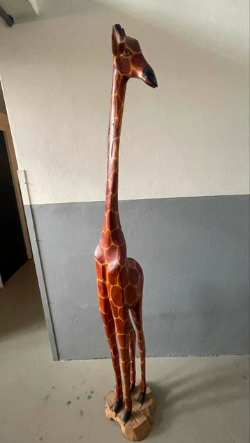 Houten beeld giraffe, kunst in huis +- 195cm beschikbaar voor biedingen