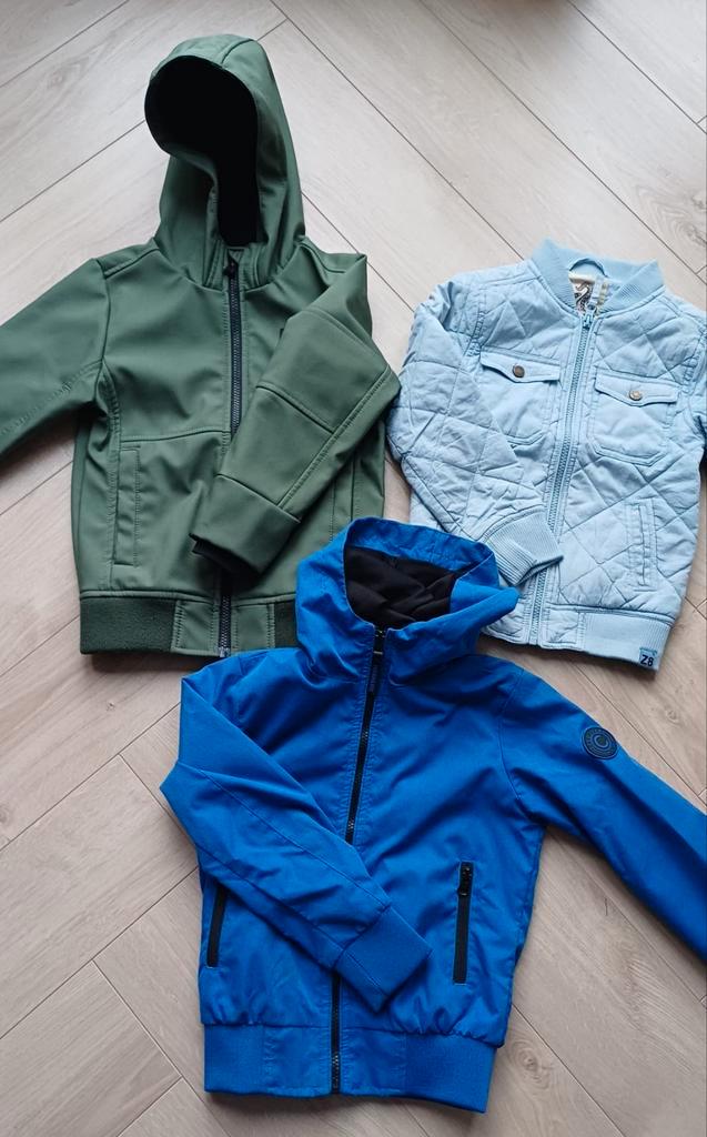 3 Jassen Maat 110 - Jongens/Meisjes oa Z8, Kinderen en Baby's, Kinderkleding | Overige, Gebruikt, Jongen, Ophalen of Verzenden