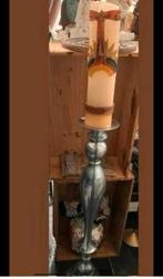 Religieuze kaars met mooie kandelaar, Ophalen