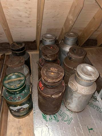 Oude Melkbussen beschikbaar voor biedingen