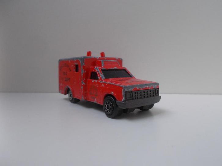 5186 Ambulance Majorette Sonic Flashers, Hobby en Vrije tijd, Modelauto's | Overige schalen, Gebruikt, Auto, Ophalen of Verzenden