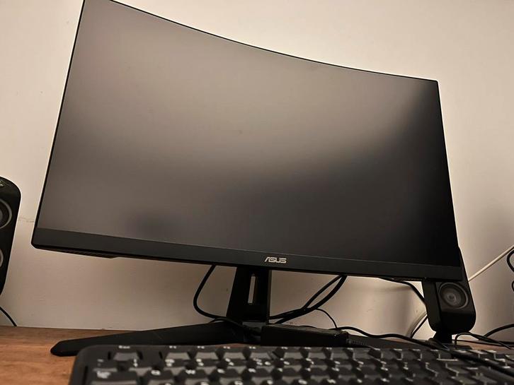 Asus TUF Gaming curved monitor 27 inch, Computers en Software, Monitoren, Zo goed als nieuw, 151 t/m 200 Hz, HDMI, VGA, Gaming