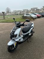 Peugeot Speedfight 4 - 2800KM - Zo goed als nieuw, Fietsen en Brommers, Scooters | Peugeot, Ophalen, Maximaal 45 km/u, 49 cc, Zo goed als nieuw