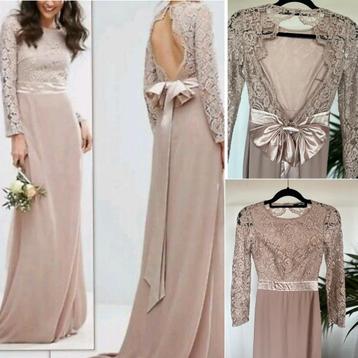 TFNC lange jurk met een strik beschikbaar voor biedingen