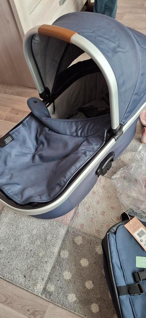 Traveler mutsy kinderwagen 3 in 1,  met maxi cosi en toebe.., Kinderen en Baby's, Buggy's, Gebruikt, Overige merken, Voetenzak