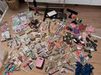Partij sieraden, portemonnees, clips, braderie/vrijmarkt, Ophalen of Verzenden, Zo goed als nieuw, Overige kleuren, Overige materialen