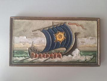Cloisonne tegel Porceleyne Fles beschikbaar voor biedingen