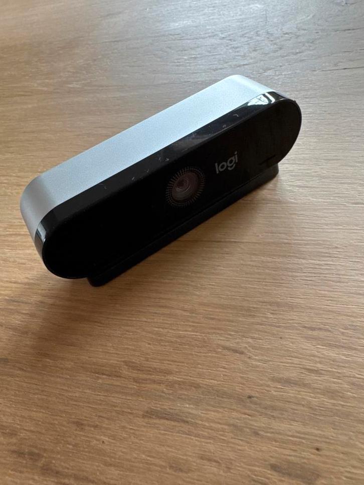 Logitech 4K Webcam - Topkwaliteit!, Computers en Software, Webcams, Zo goed als nieuw, Bedraad, ChromeOS, Monitorclip, Ophalen