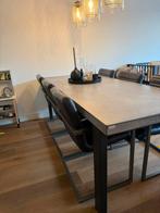 Betonlook tafel 220 cm + 6 stoelen, Huis en Inrichting, Tafels | Eettafels, Ophalen, 200 cm of meer, 50 tot 100 cm, Zo goed als nieuw