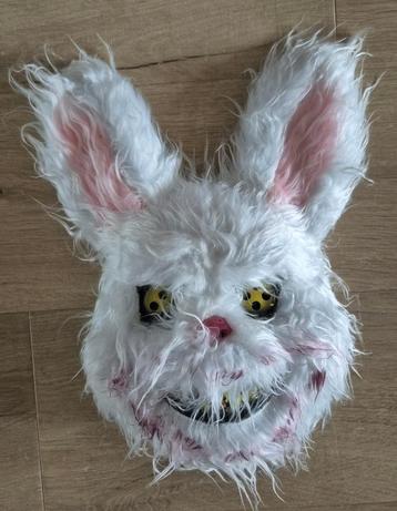 Halloween maskers beschikbaar voor biedingen