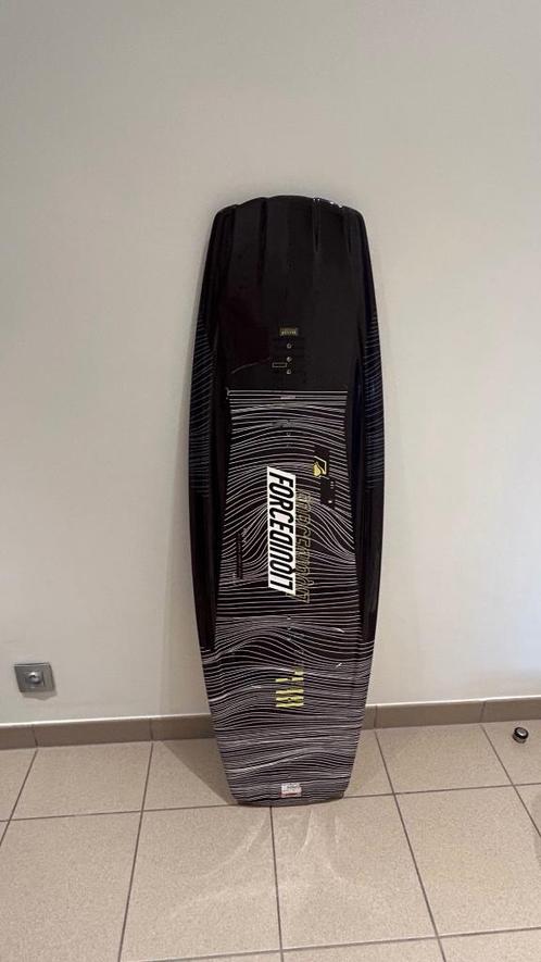 Liquid Force Wakeboard boot, Watersport en Boten, Wakeboarden, Zo goed als nieuw, Board, Ophalen of Verzenden