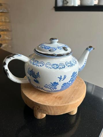 Blue Willow theepot beschikbaar voor biedingen