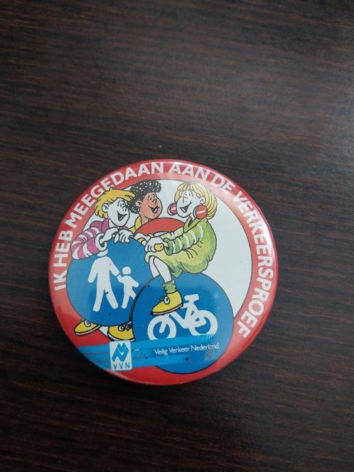 button Veilig verkeer nederland, Verzamelen, Speldjes, Pins en Buttons, Gebruikt, Button, Overige onderwerpen, Verzenden